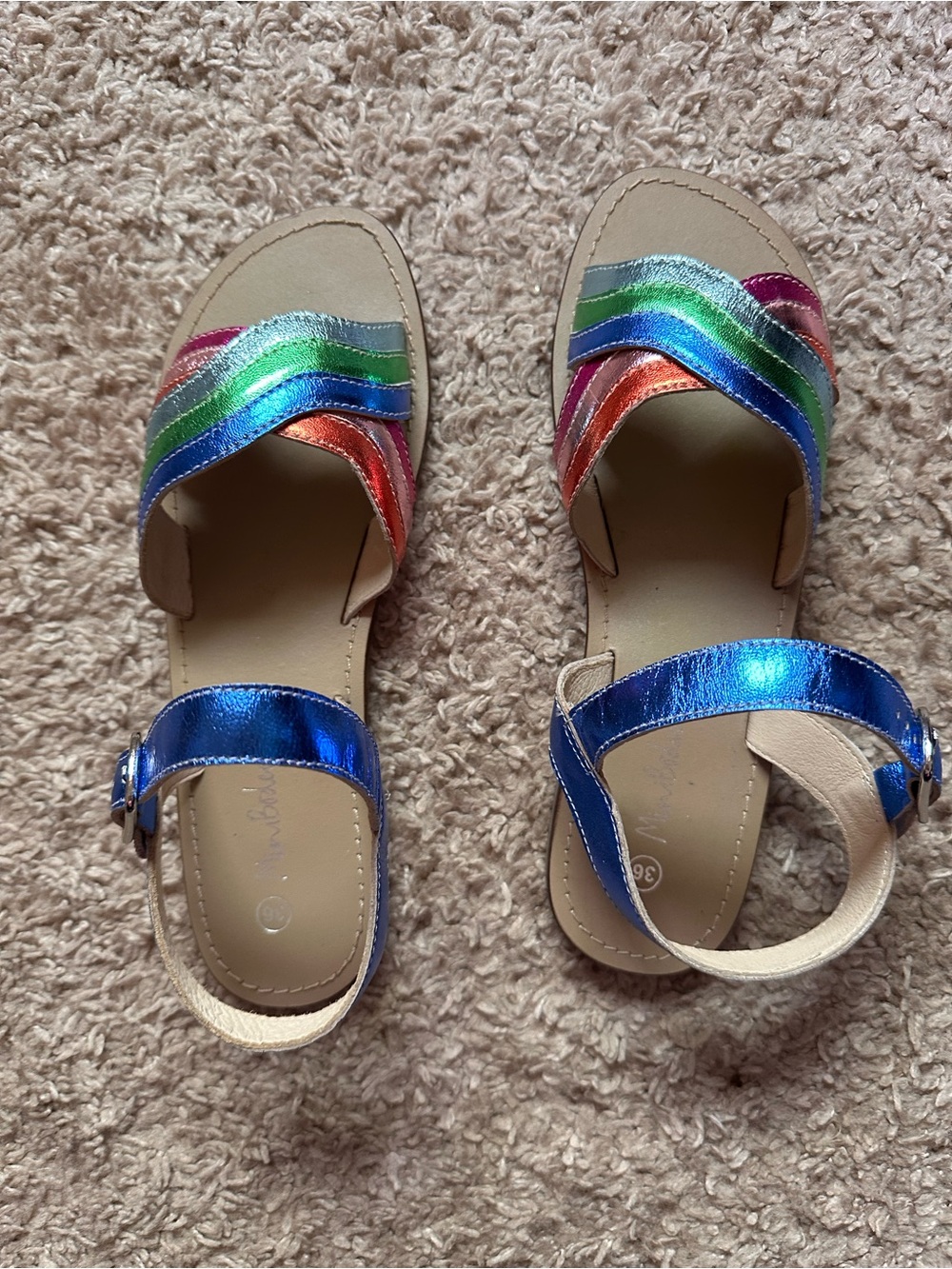 New mini Boden sandals girls size 36